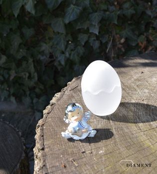 Piękna figurka aniołka trzymającego gwiazdkę w jajku wykonanym ze szkła . Wykonana z wysokiej jakości stali oraz pokryta warstwą srebra w technologii laminowania srebrem (2).JPG